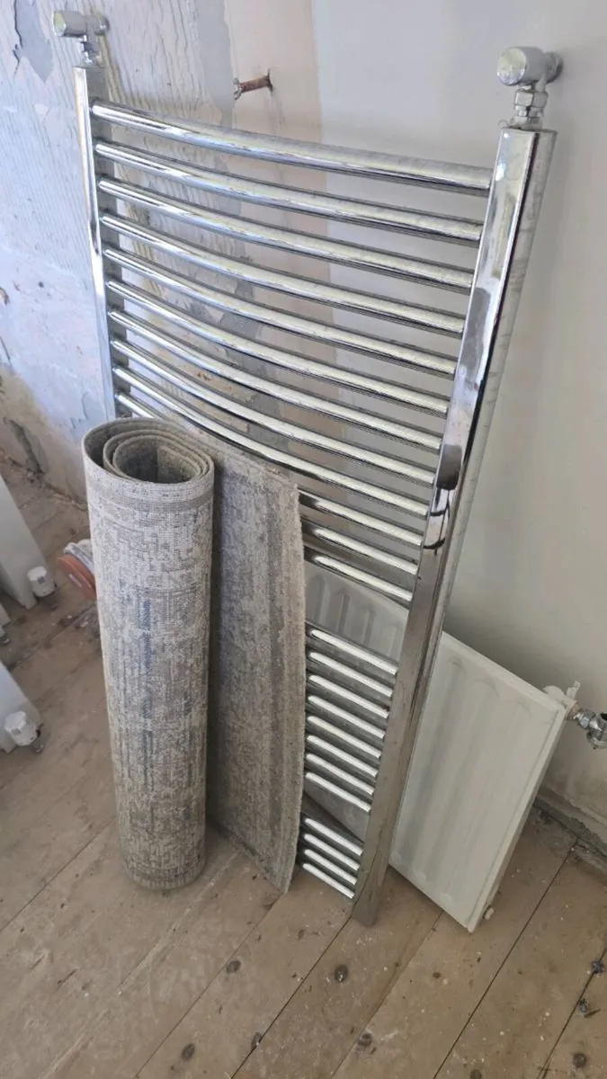 Radiators x 8 - Image 2