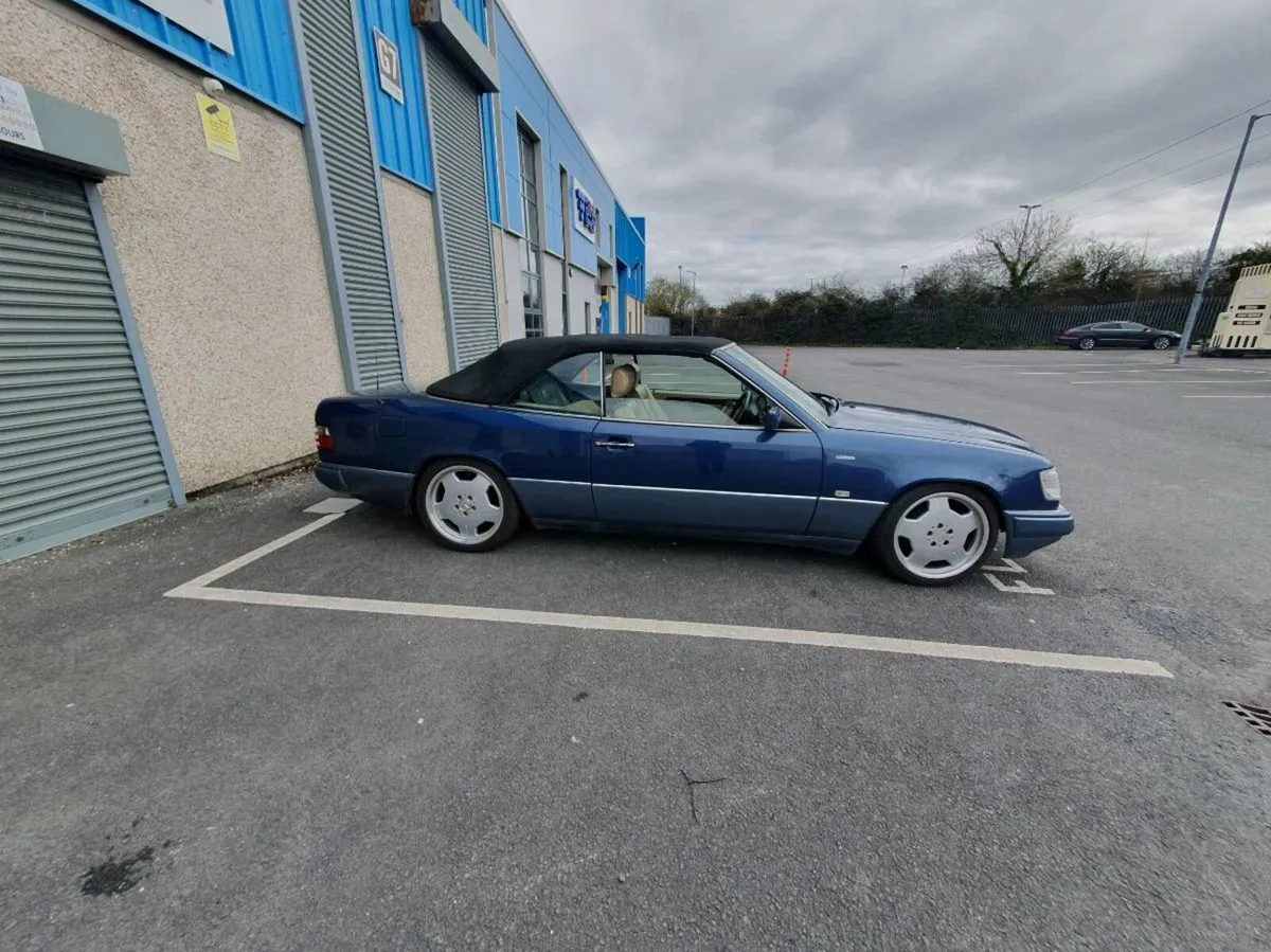 1993 Mercedes W124 CE 320 Convertible - Image 3