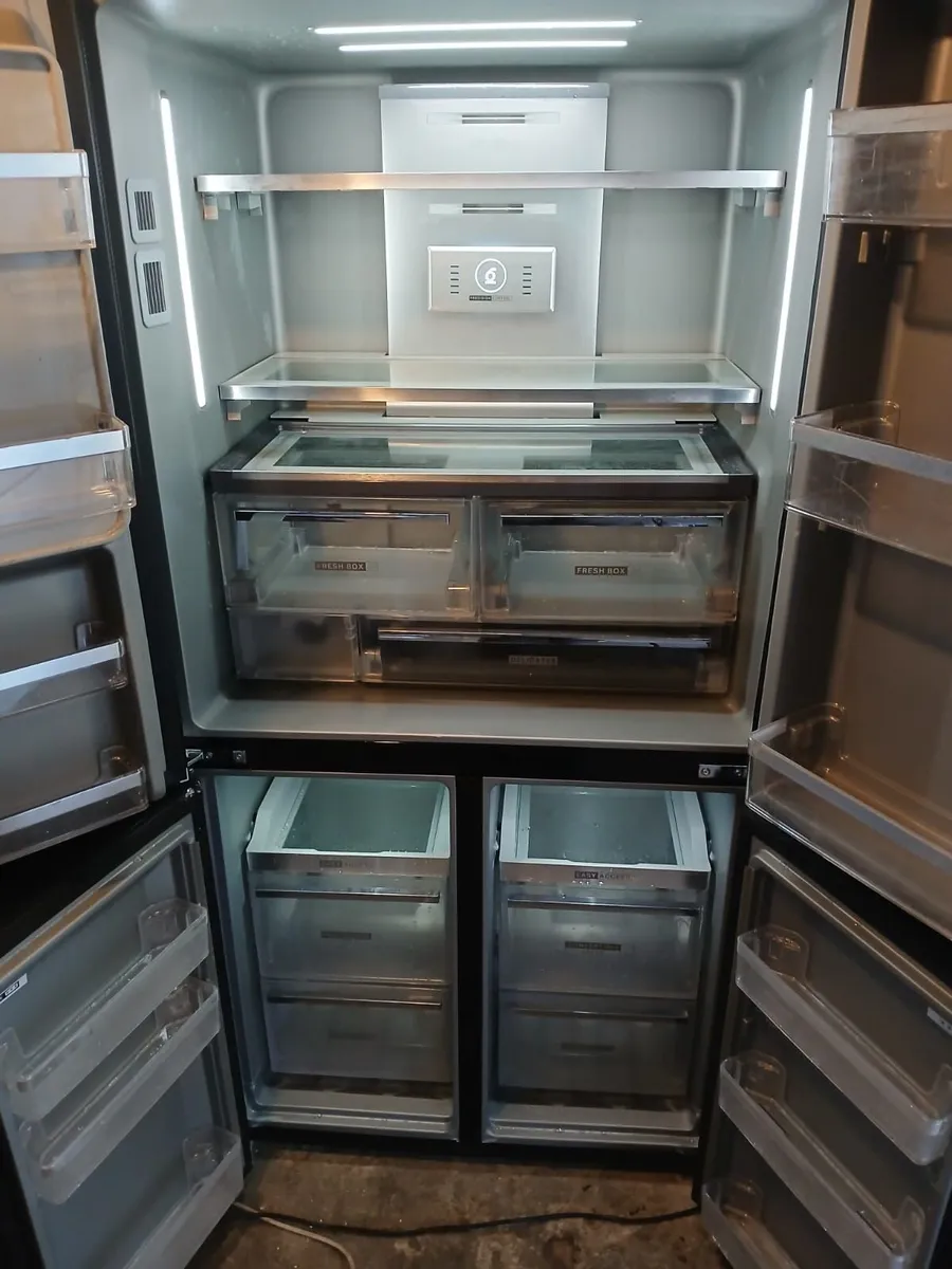 WHIRLPOOL EX DISPLAY BRAND NEW AMERICAN FRIDGE AND - Image 2