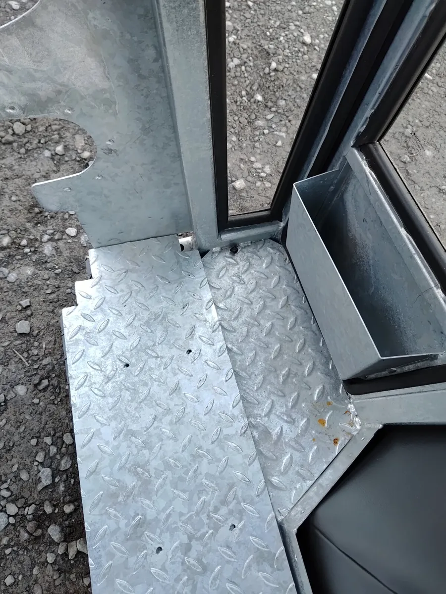 New cab fully galvanized - Image 3