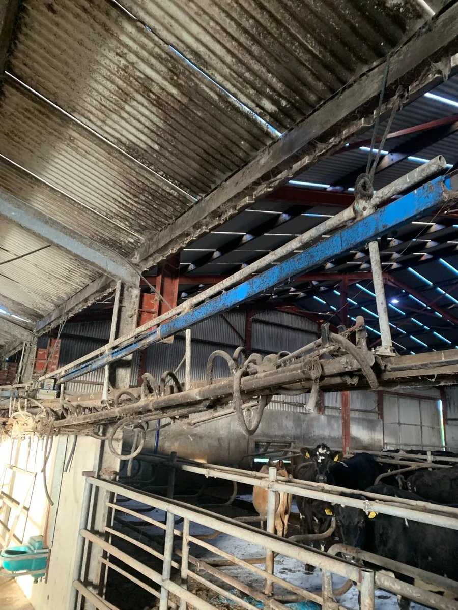 Milking parlour parts - Image 1