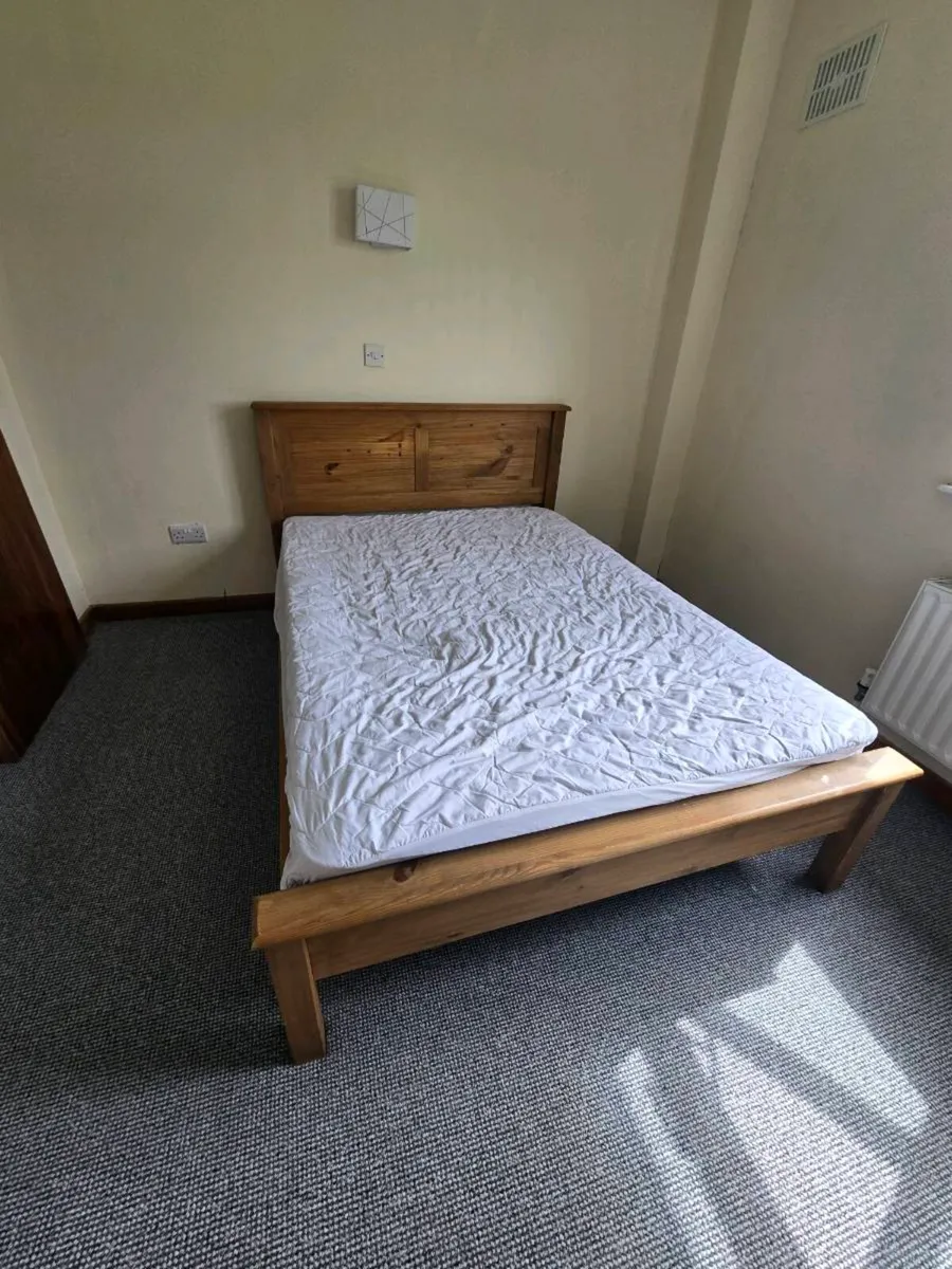 Solid wood bed with mattress - Image 1