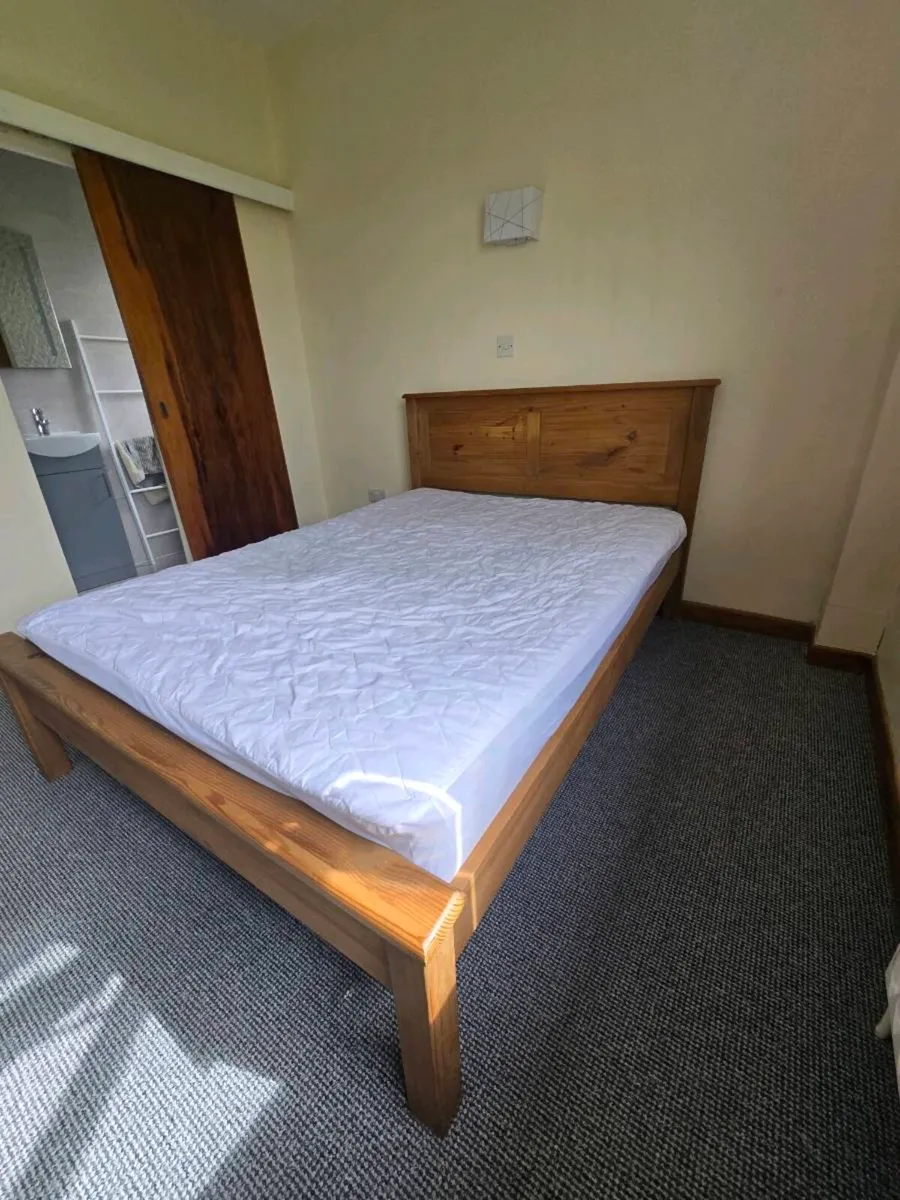 Solid wood bed with mattress - Image 2