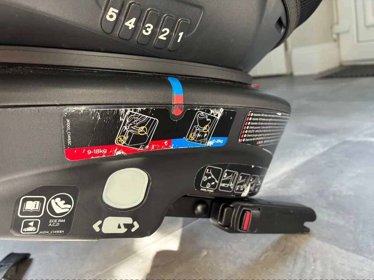 Joie Spin 360 isofix car seat - Image 2
