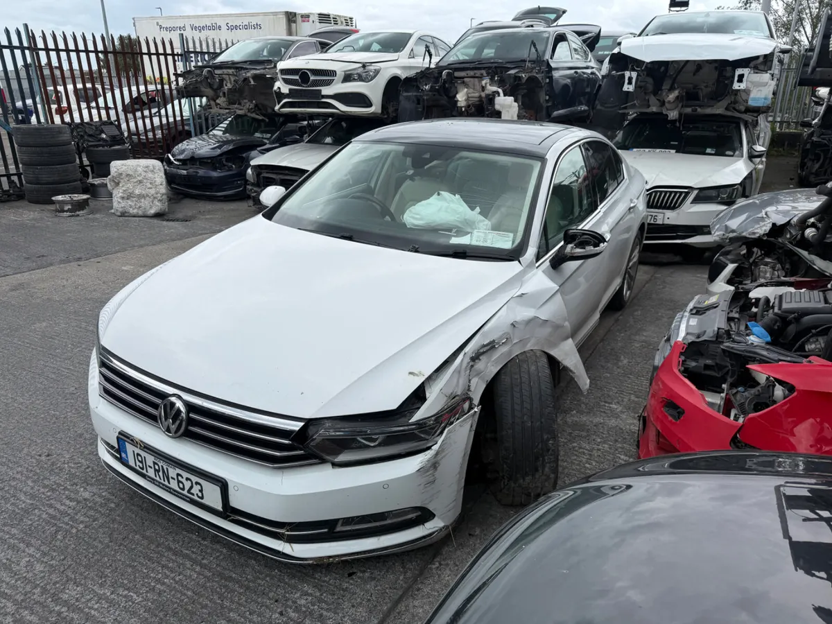 2019 VW PASSAT BREAKING - Image 2