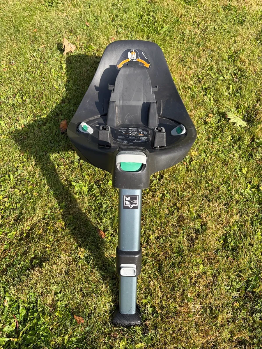 CYBEX Base Swivel ISOFIX Base - Image 1