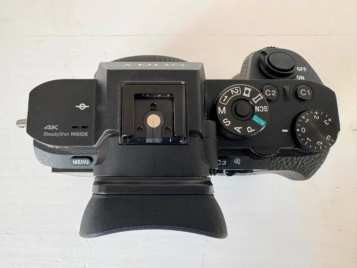 Sony A7R ii Camera Body - Image 2