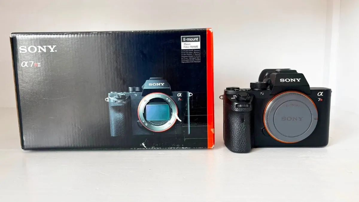 Sony A7R ii Camera Body - Image 1