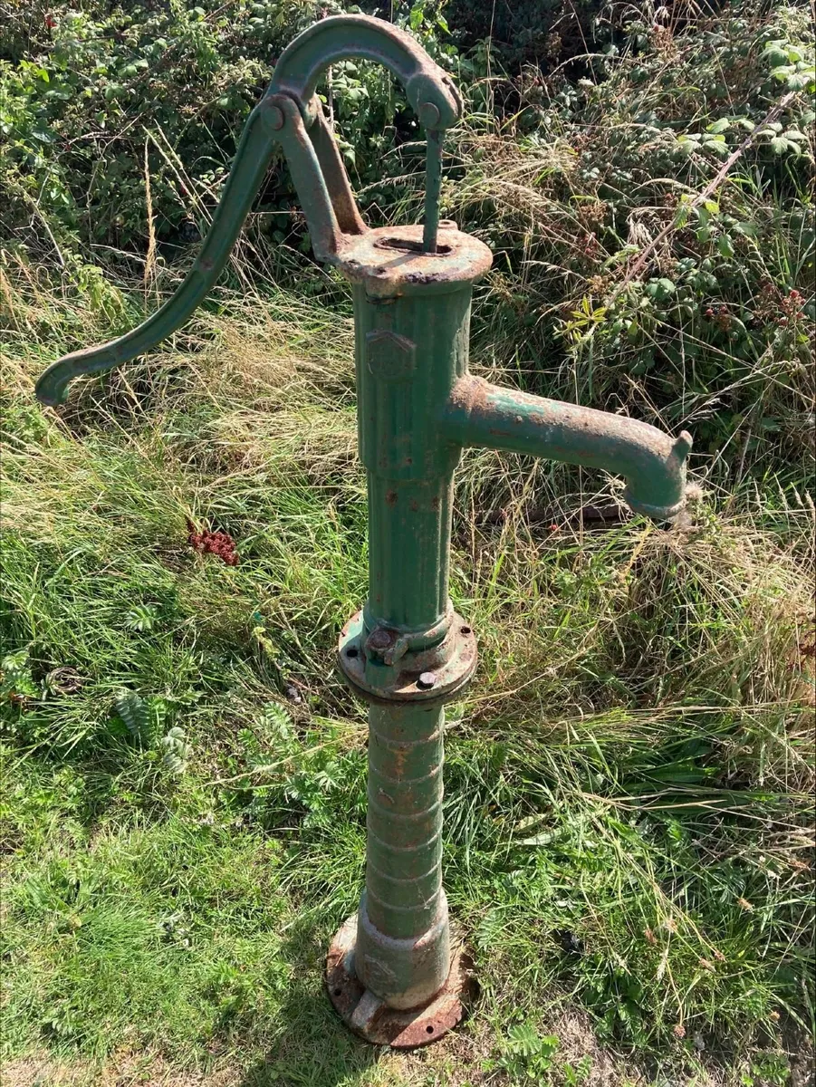 Vintage Cast Iron Village Water Pump - Image 2