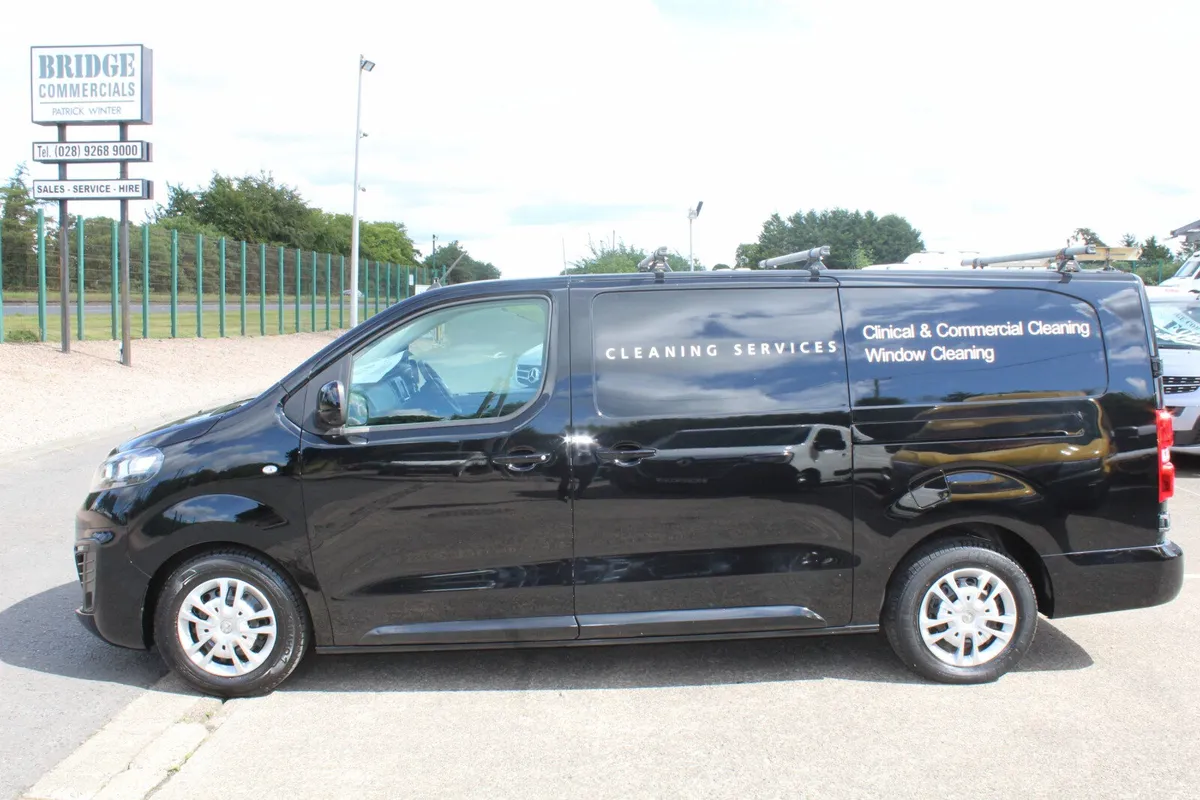 2023 Vauxhall Vivaro 3100 L2H1 Window Wash Van - Image 4