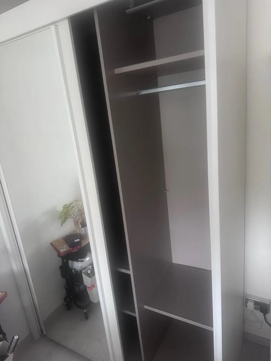 wardrobe white 150x210x65 - Image 2