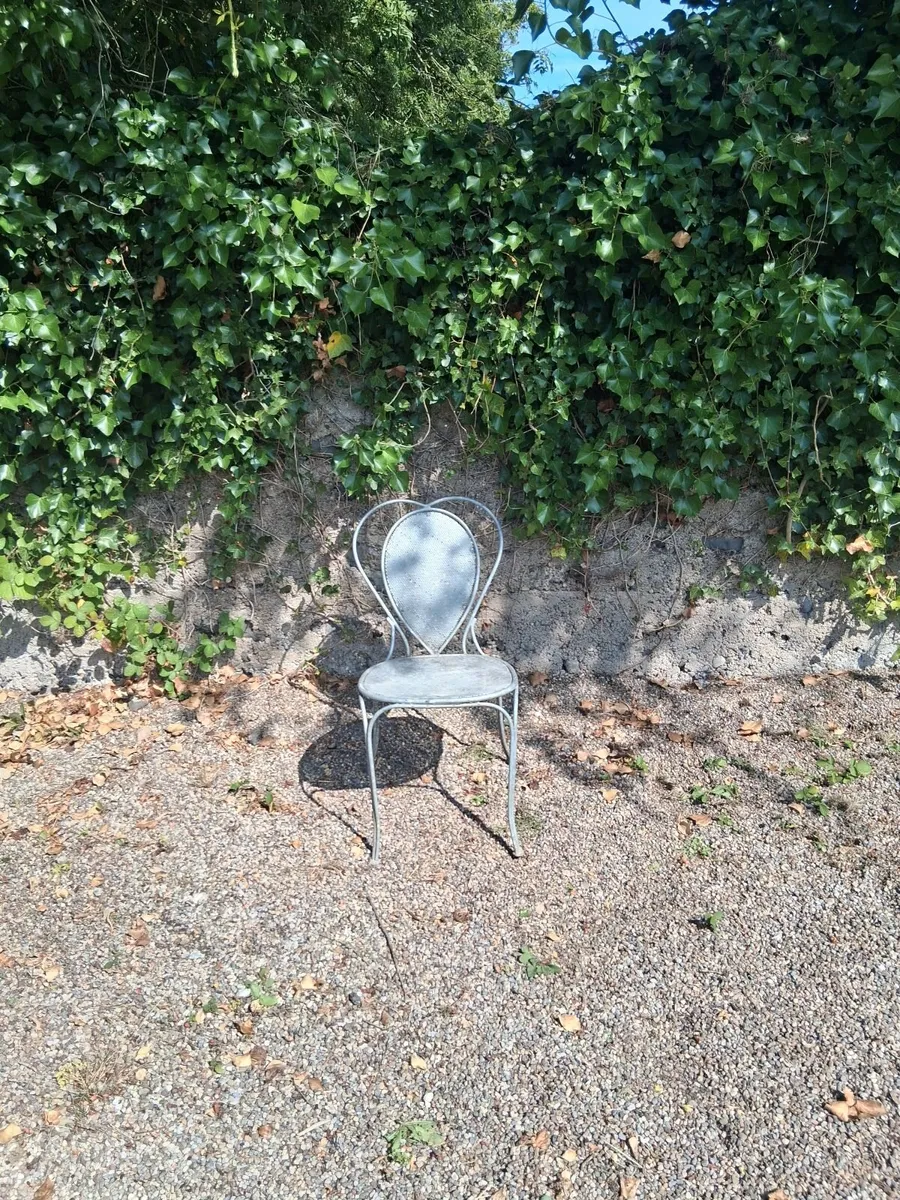 Garden seat and 2 seater. - Image 1
