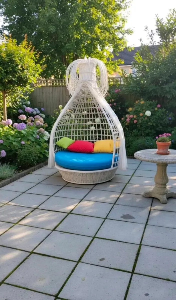 Garden furniture standing egg chair lounger - Image 3