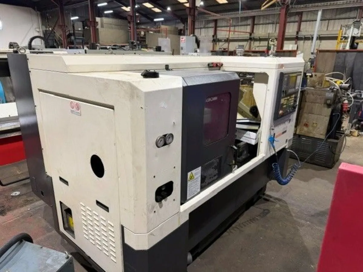 HWACHEON HI TECH 200 B CNC LATHE - Image 2