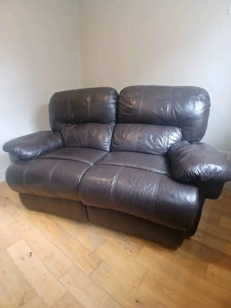 2/3 seater leather recliner sofa / couch - Image 3