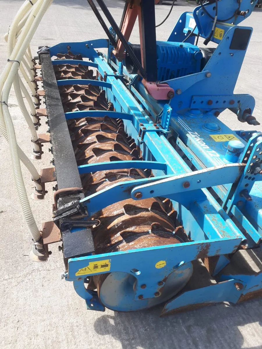 Lemken 3 Metre Power Harrow With Grass Box - Image 4