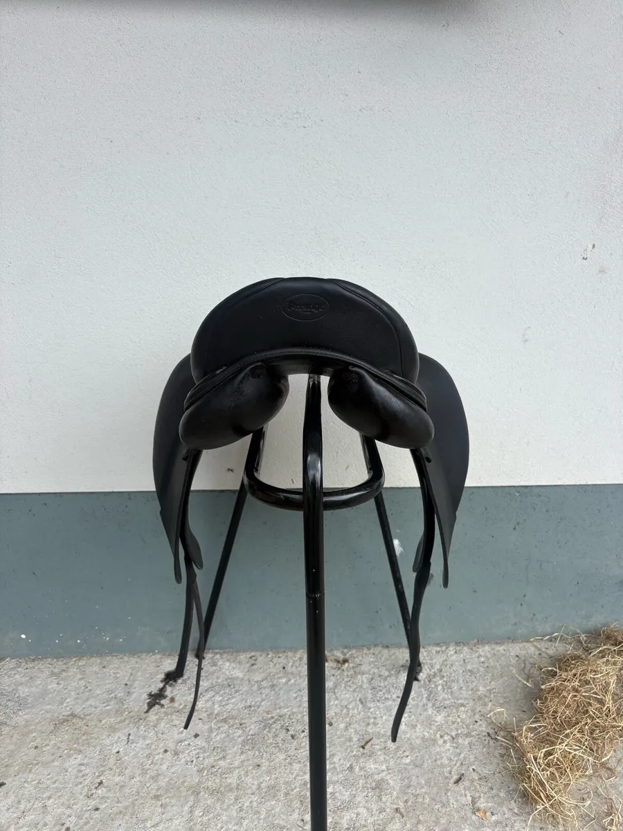 Prestige Pony Dressage Saddle - Image 2