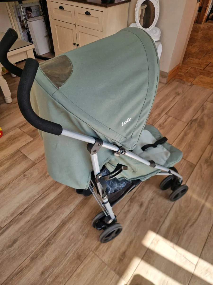 Stroller - Image 2