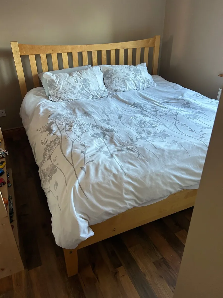 6ft Superking bed frame and mattress - Image 3