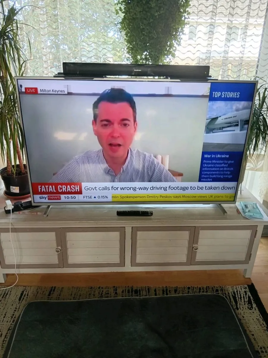 Phillips Ambilight 55 Inch - Image 3