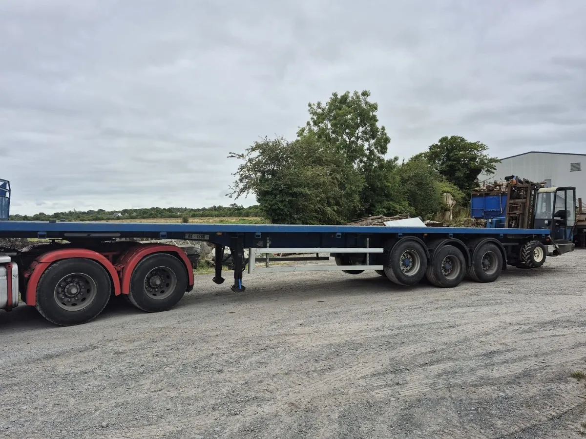 Flat Trailer Moffet - Image 1