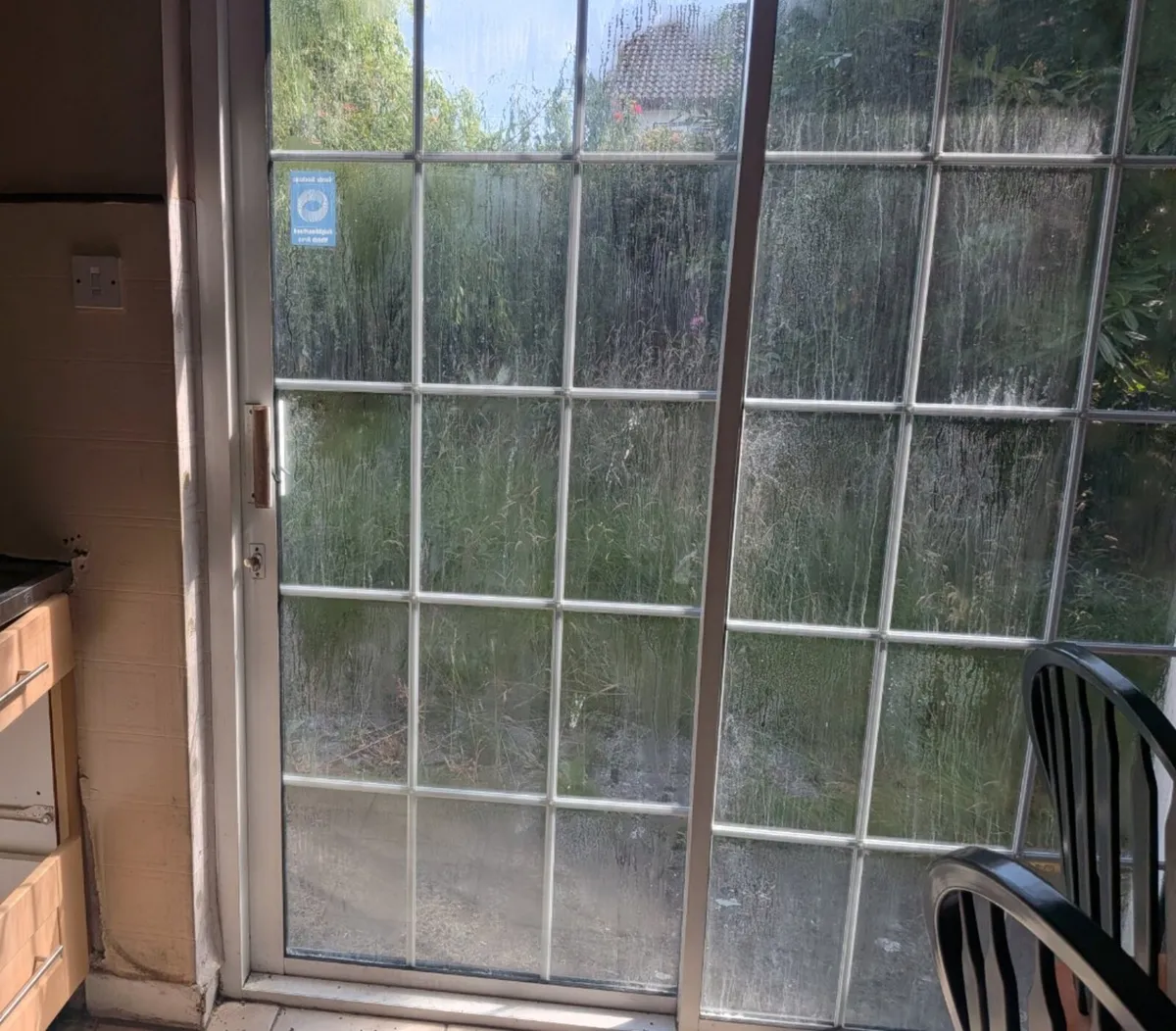 Sliding door