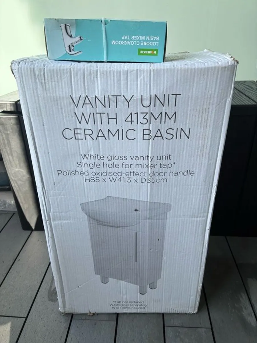Vanity Unit with basin - Image 1