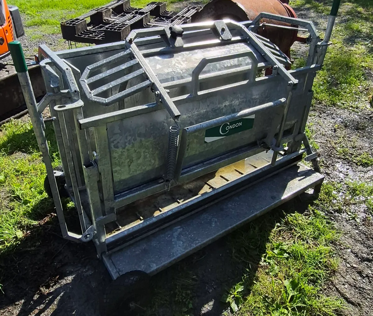 Condon roll over crate - Image 4