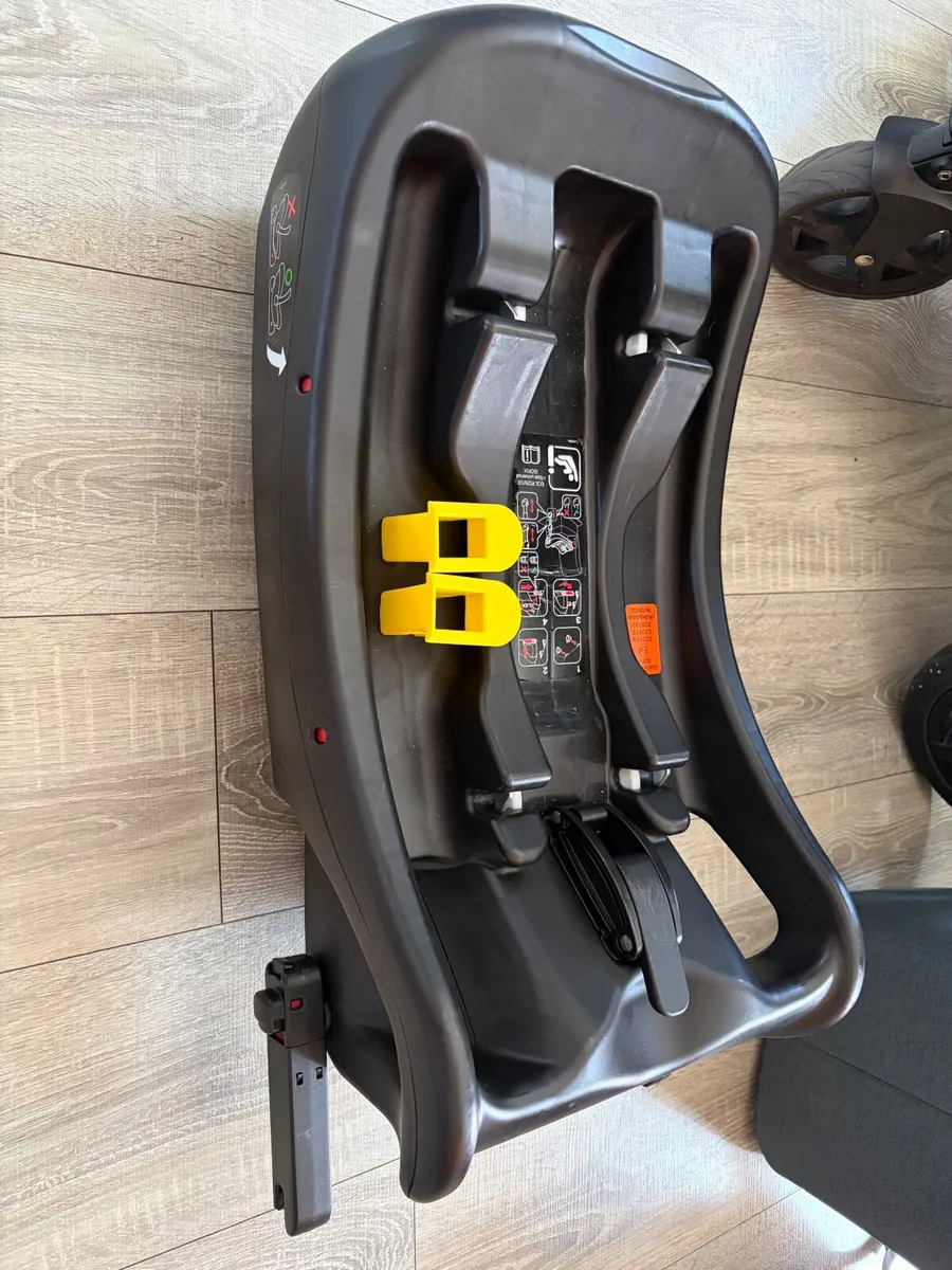 Joie 3 in 1 Travel System - Image 2