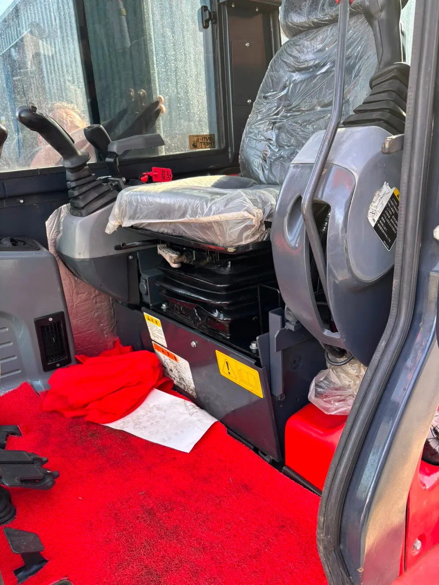 For Sale: Kubota U55-4 Compact Excavators - Image 4