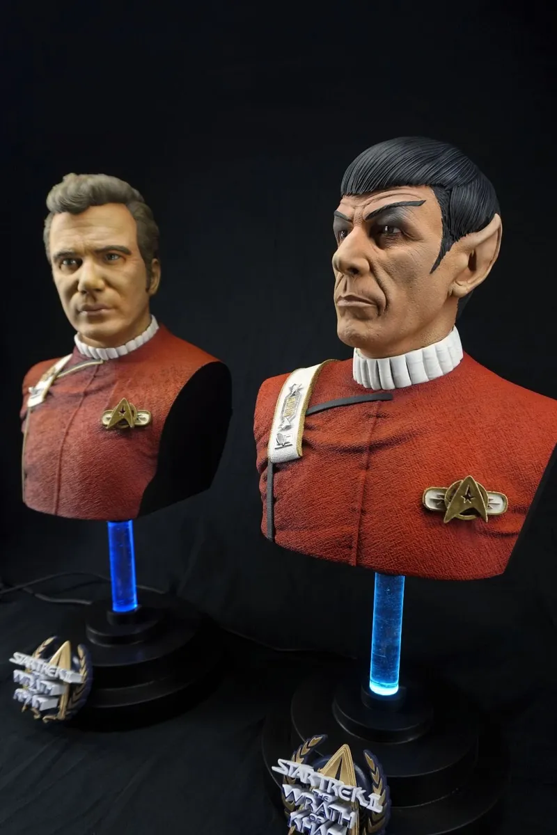 Star Trek Kirk & Spock Set Collectible 1/2 Scale - Image 4