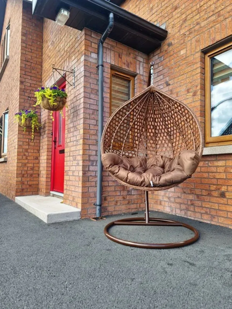 Swing chair egg chair brand new - Image 3