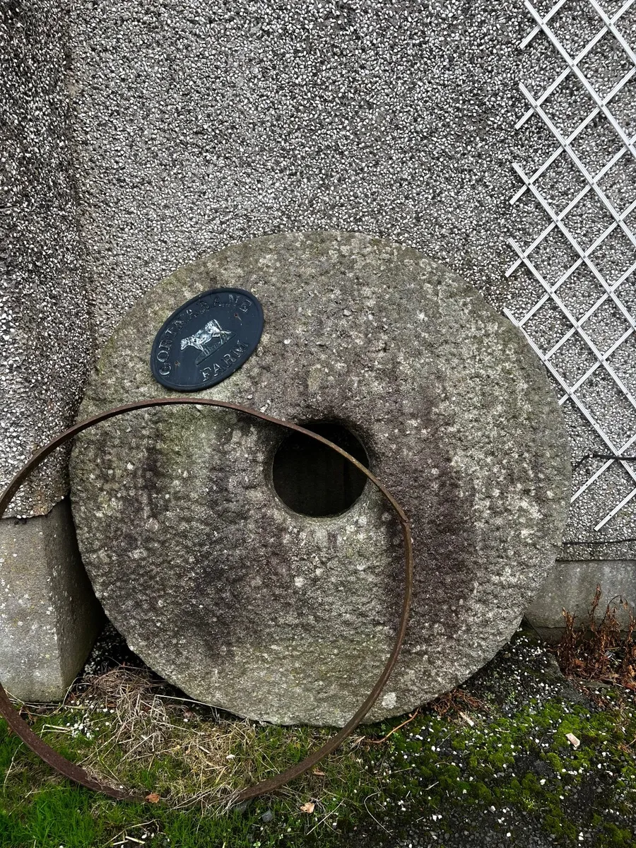 RARE MILL GRINDING STONES 1m dia 2 avail - Image 2