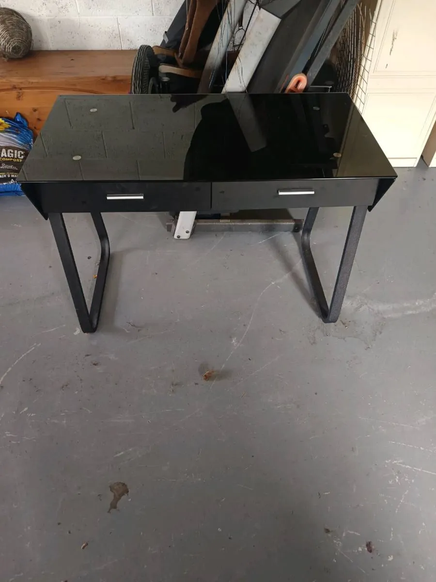 Desk - Image 1