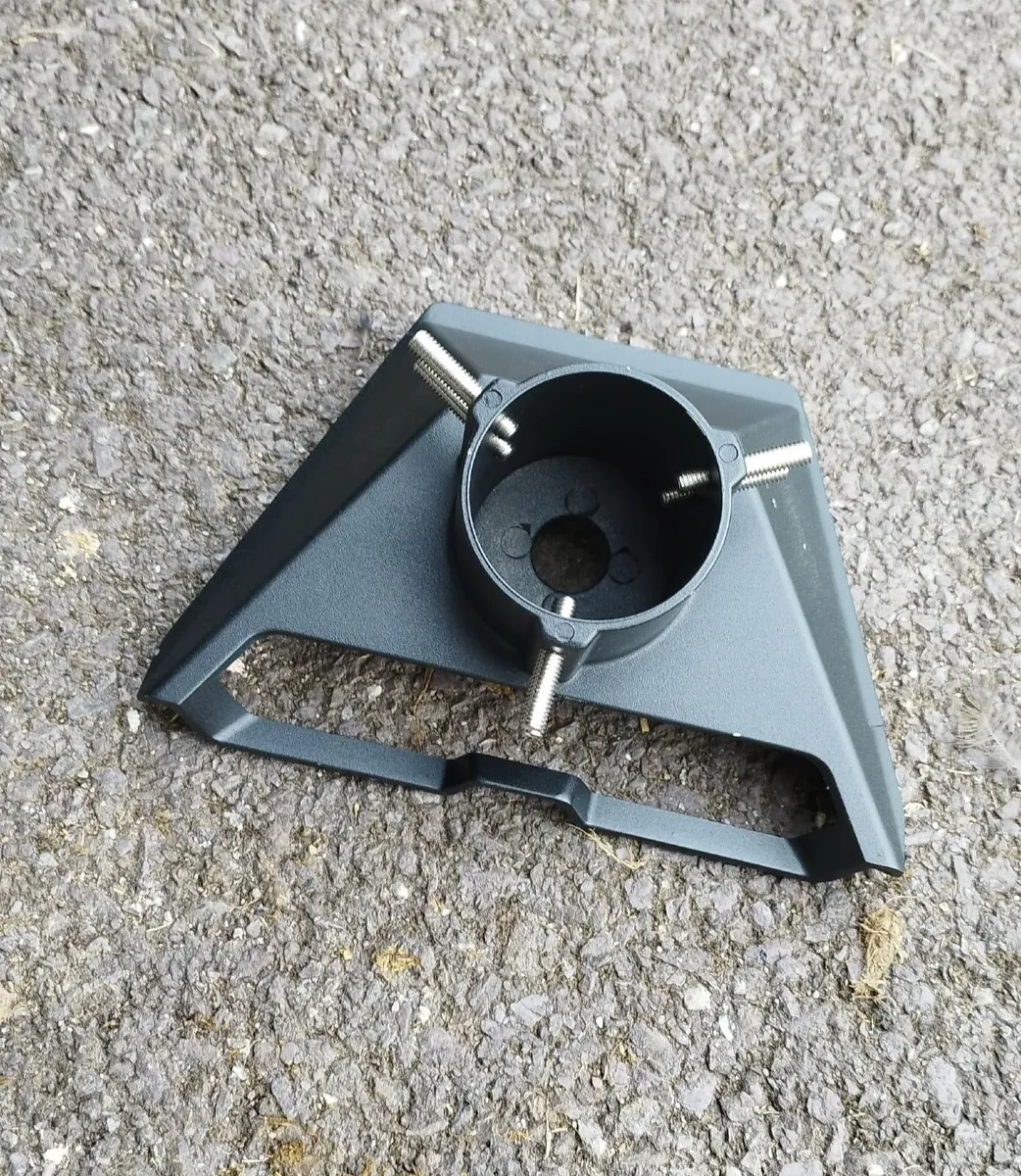 Starlink pole mount and installs - Image 4