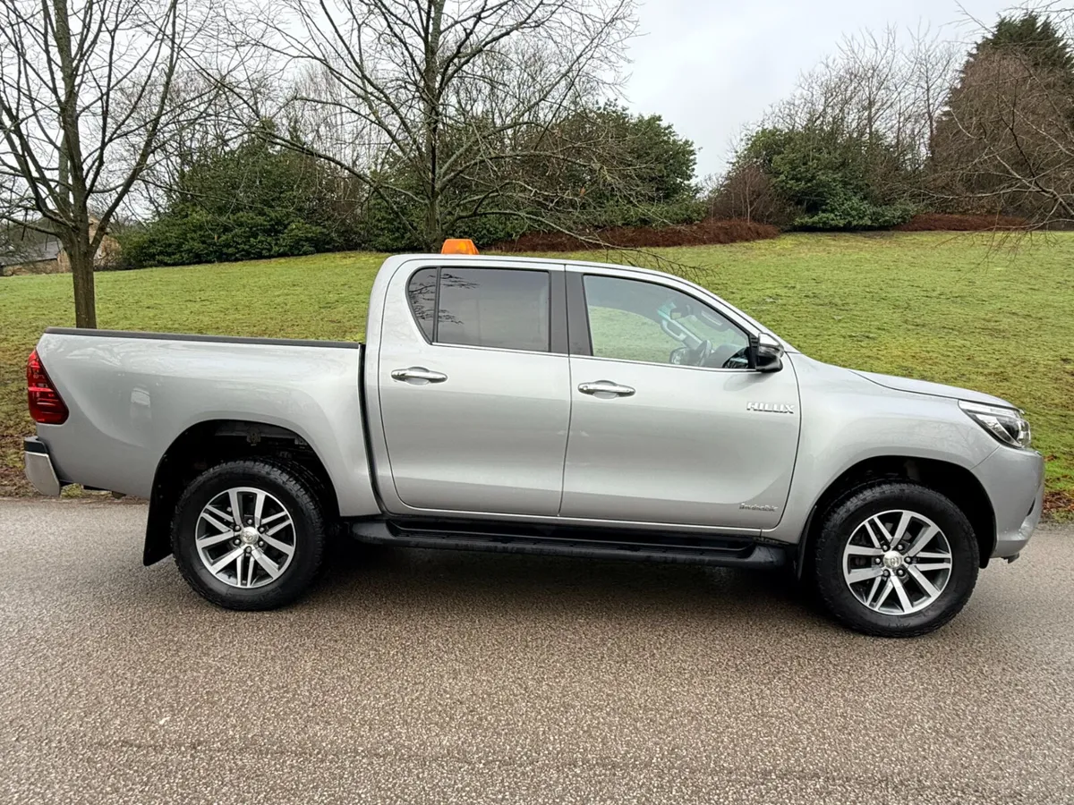 2018 Toyota Hilux PickUp Van - Image 1
