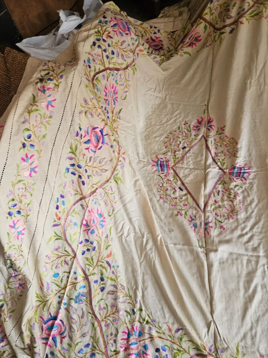Vintage Table Cloth - Image 2