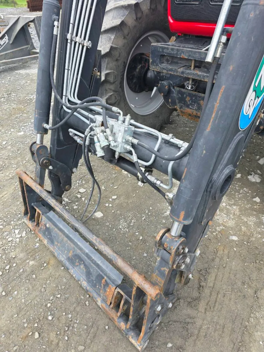 Loader for Massey Ferguson 6290 - Image 4