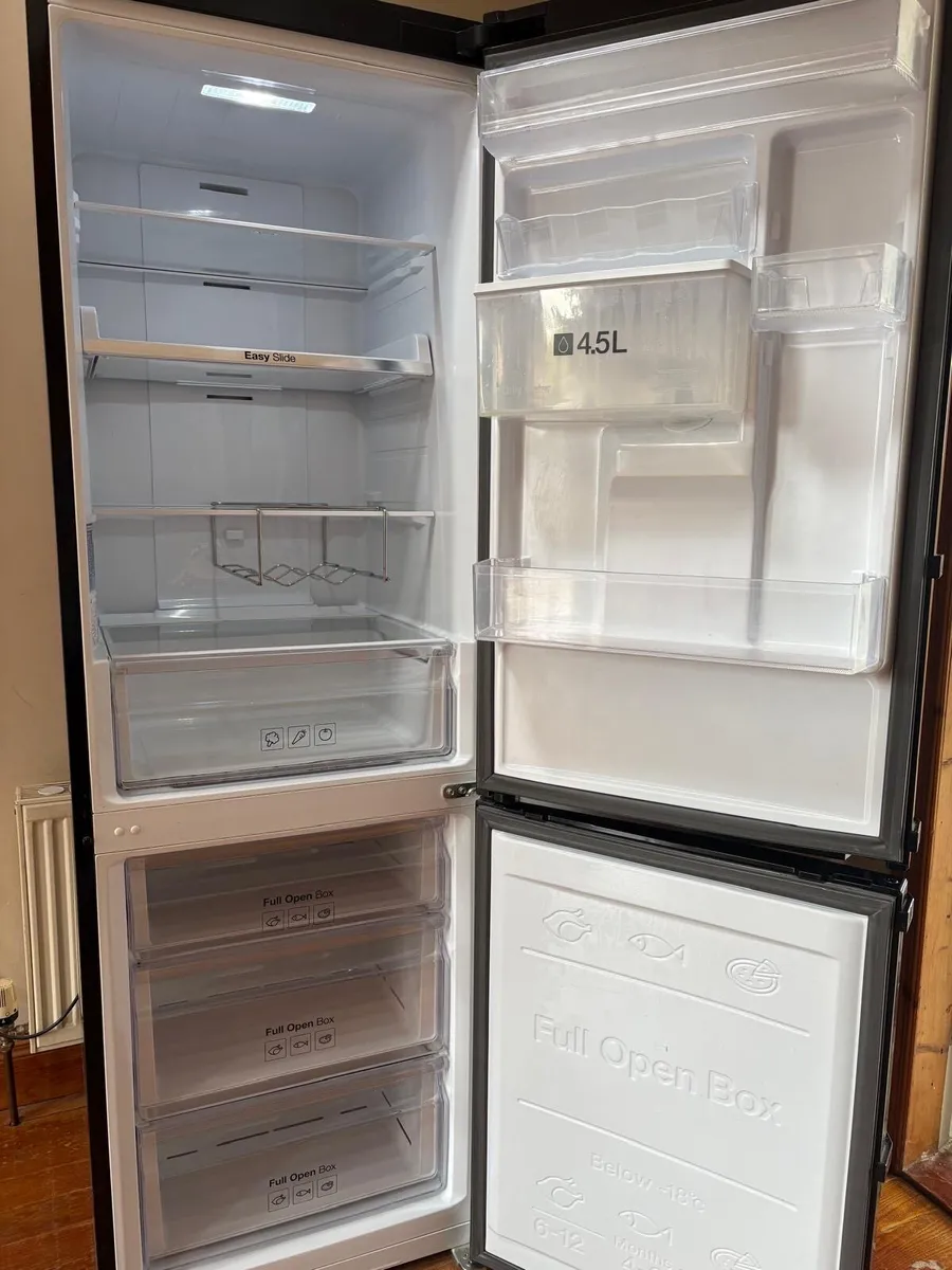 Samsung Fridge Freezer - Image 4