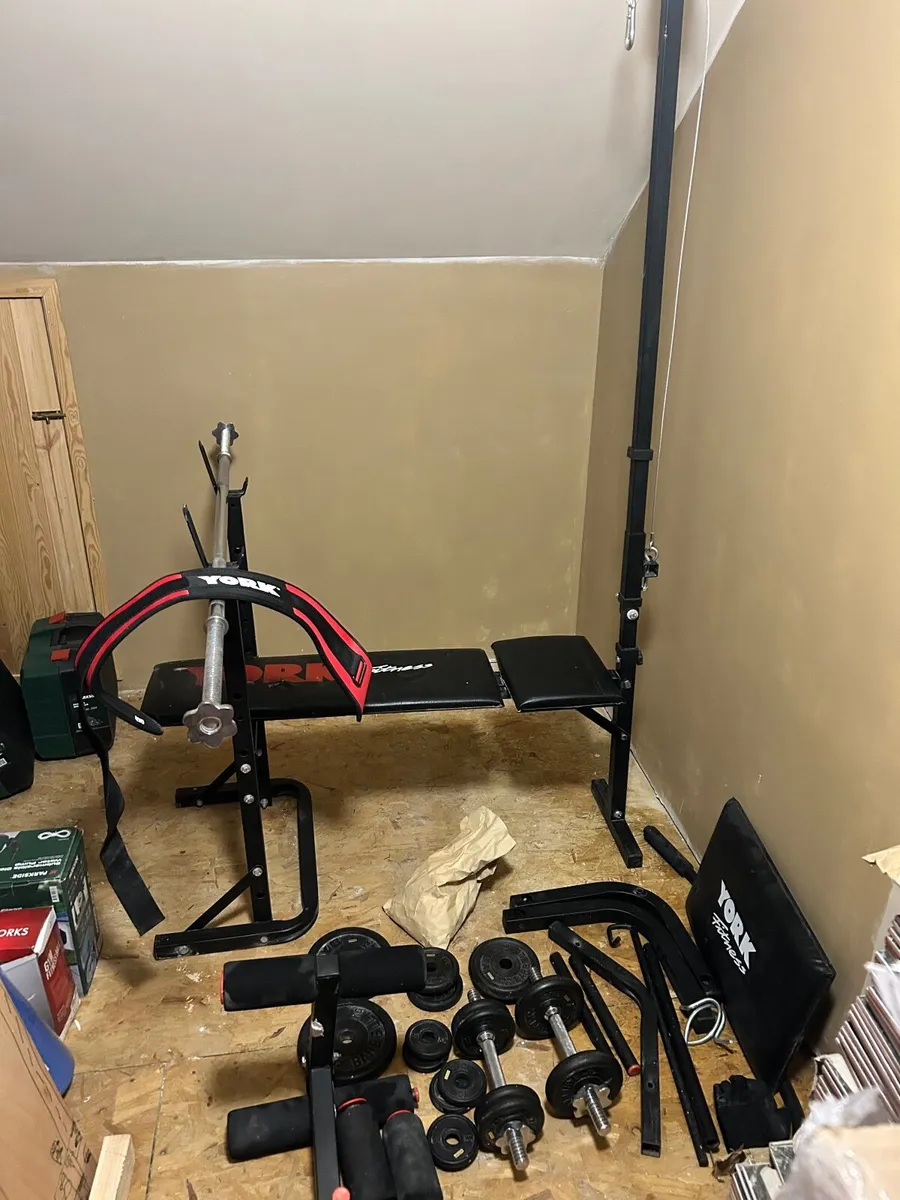 Weights Bench - Image 1