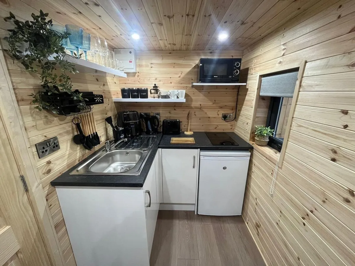 Bespoke Homes - Modular Buildings - Glamping Pods - Image 4