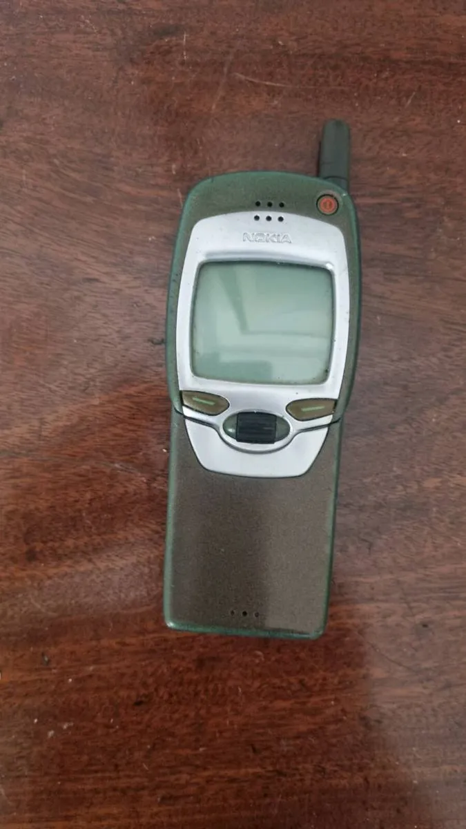 Nokia 7110 - Image 2