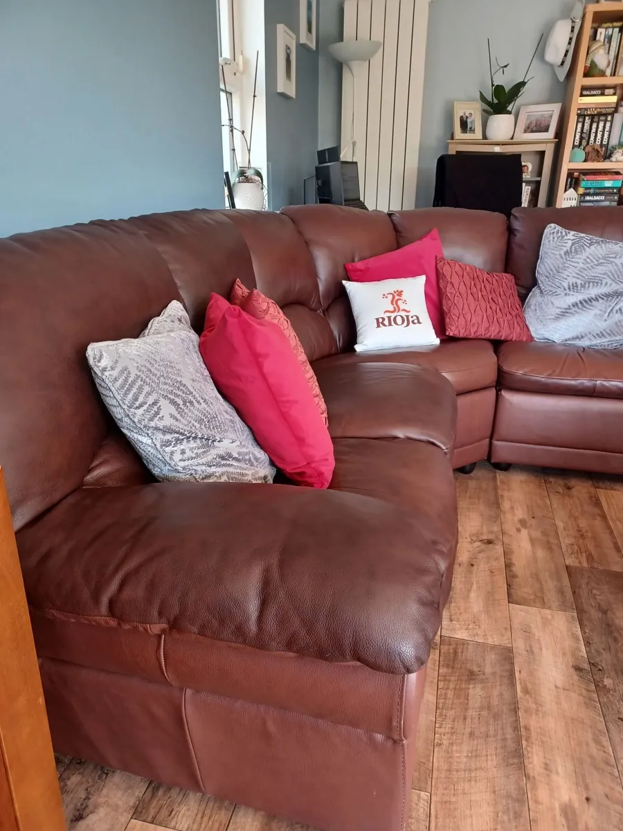 Corner Couch - Image 3