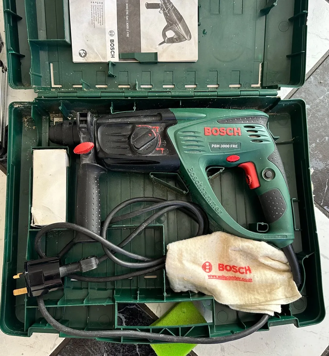Bosch PBH 3000 FRE   Combi hammer - hammer drill. - Image 1