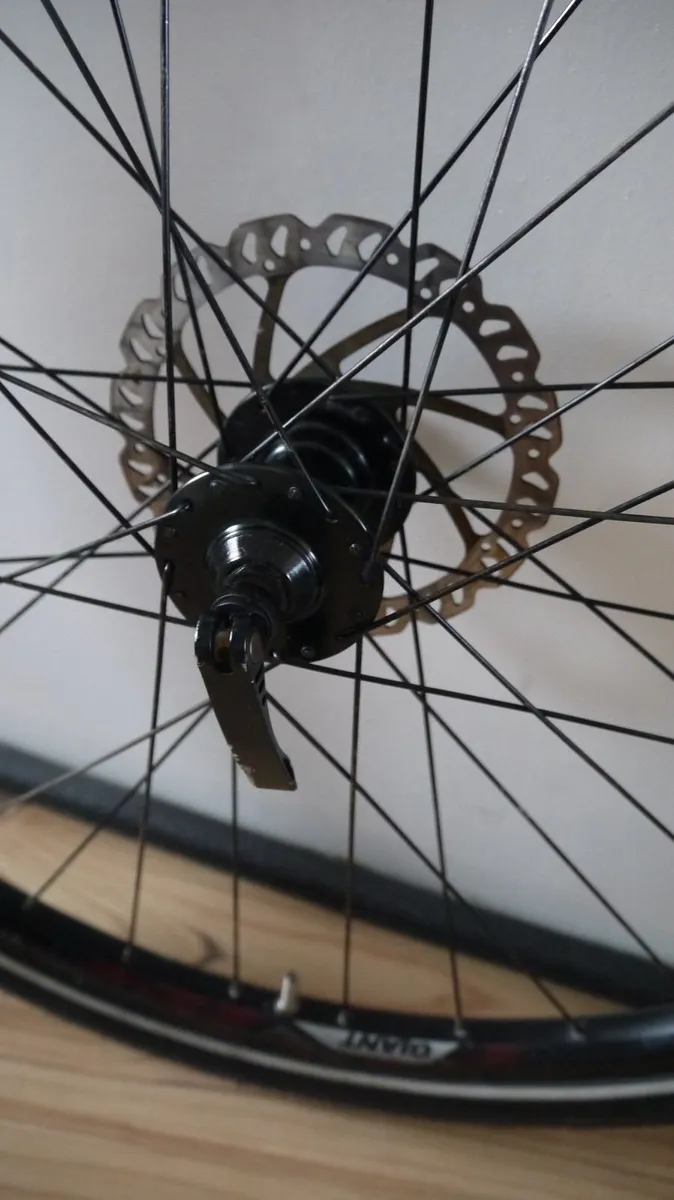 26" front Giant Disc wheel - New tyre and tube - Image 4