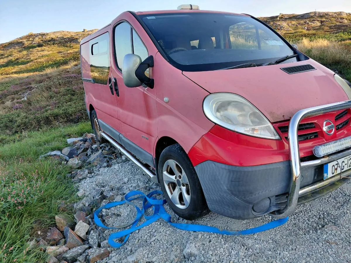 Vauxhall vivaro crewcab for breaking - Image 3