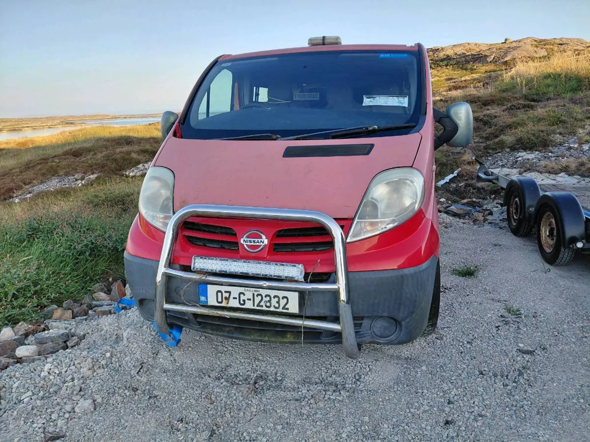 Vauxhall vivaro crewcab for breaking - Image 2