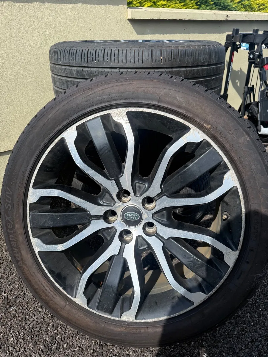 Range Rover sport alloys - Image 1