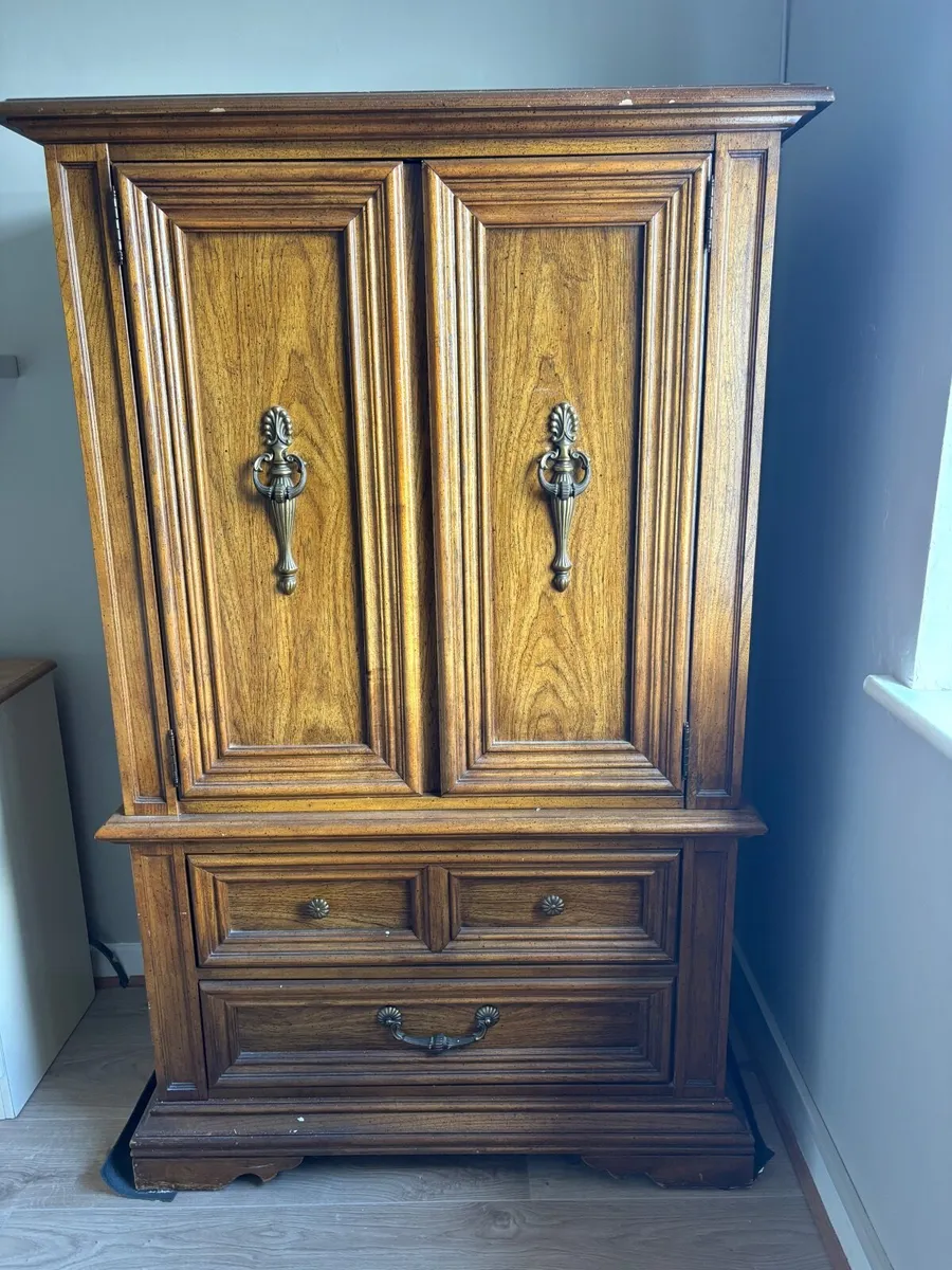 Furniture - Image 4