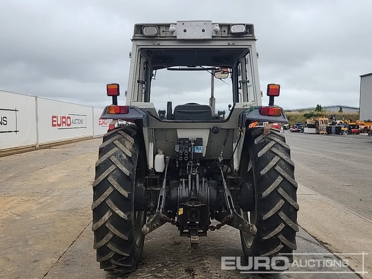 Massey Ferguson 382 - Image 3